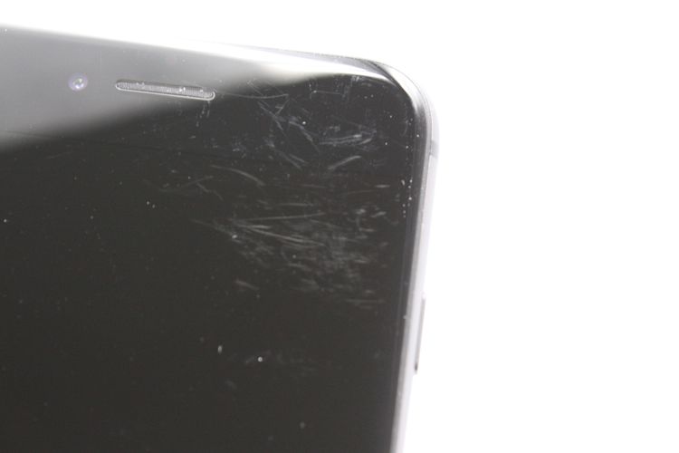 �������ò� iPhone8 64GB SIM���å�����Ѥ� ���ڡ������쥤 C���