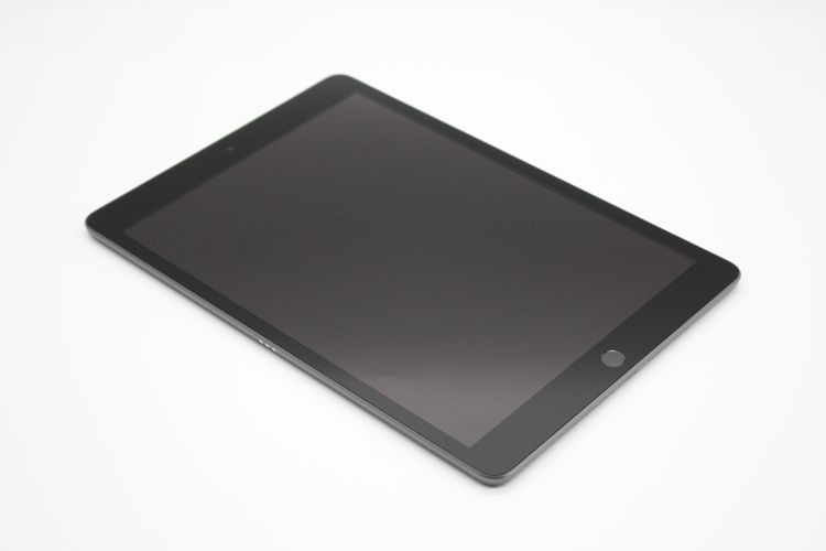 ���� iPad ��9���� 64GB Wi-Fi + Cellular��ǥ� ���ڡ������쥤 A���
