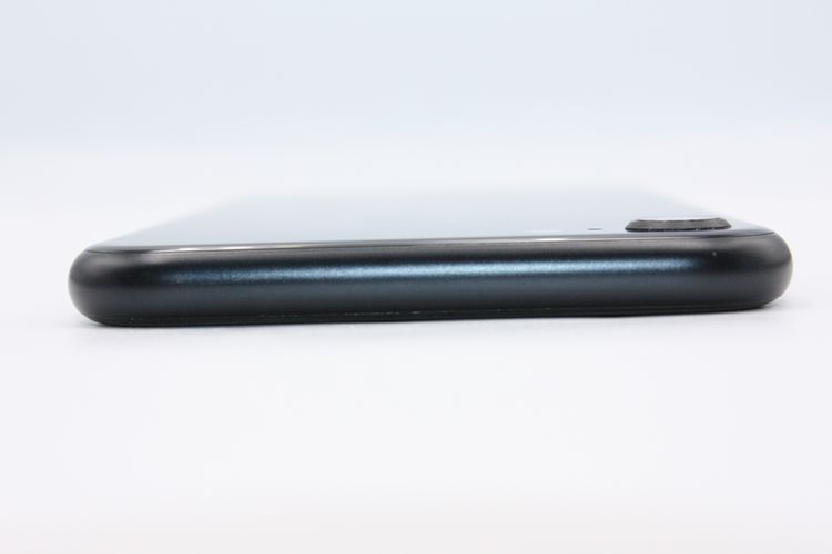 �������ò� iPhoneSE ��3���� 64GB SIM�ե꡼ �ߥåɥʥ��� B���