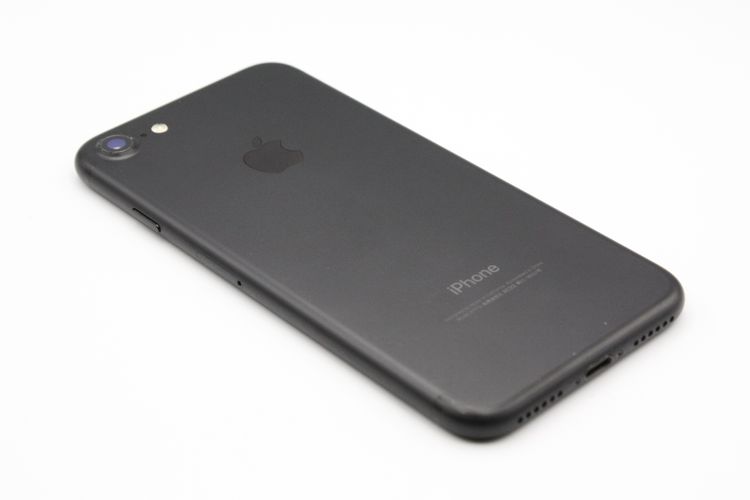 �������ò� iPhone7 32GB SIM���å�����Ѥ� �֥�å� C���