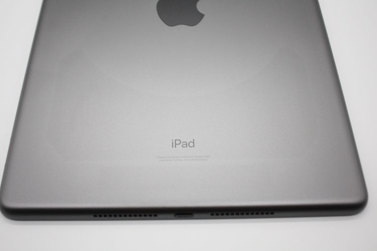 iPad ��9���� 64GB Wi-Fi + Cellular��ǥ� ���ڡ������쥤 B���