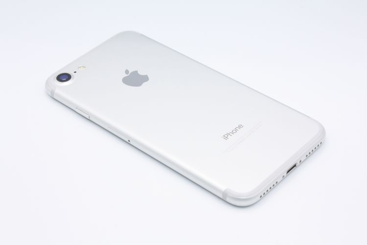 iPhone7 32GB SIMåѤ С B