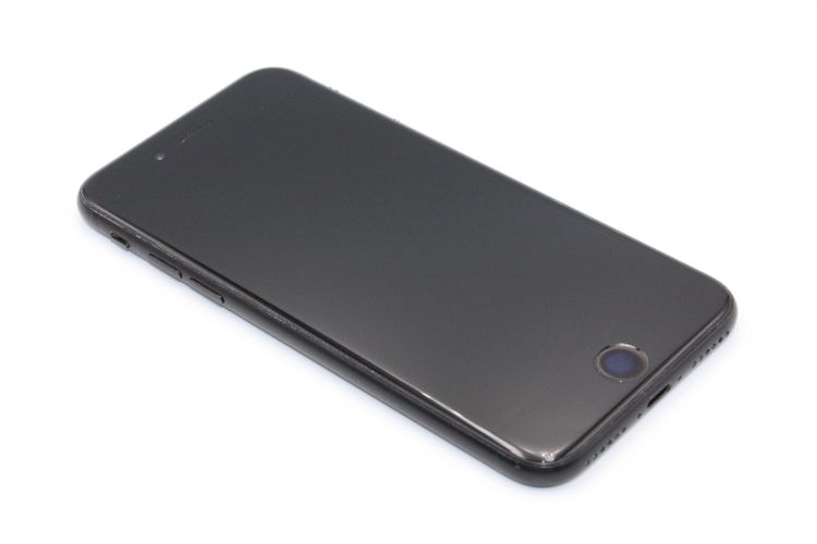 �������ò� iPhoneSE ��2���� 64GB �֥�å� SIM���å�����Ѥ� B���