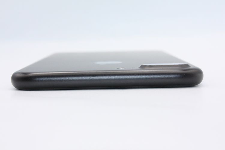 �������ò� iPhone7Plus 32GB SIM���å�����Ѥ� �֥�å� B���