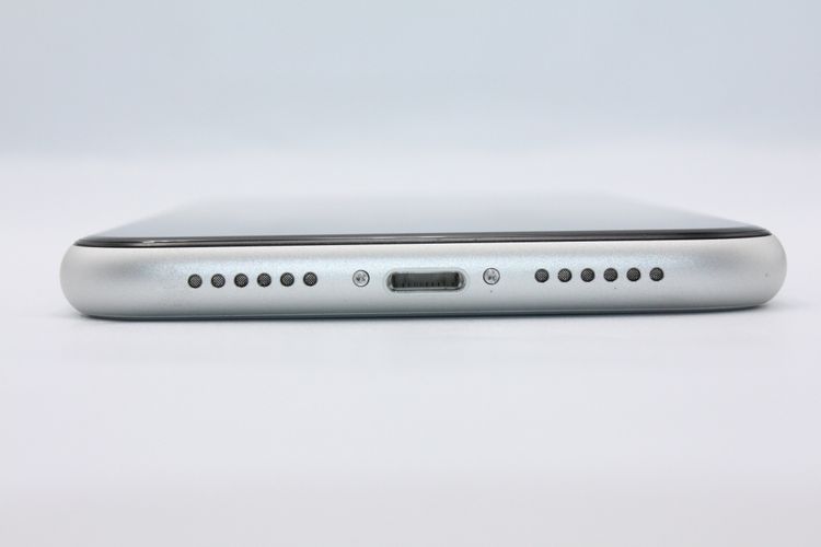 �������ò� iPhoneXR 64GB SIM���å�����Ѥ� �ۥ磻�� B���