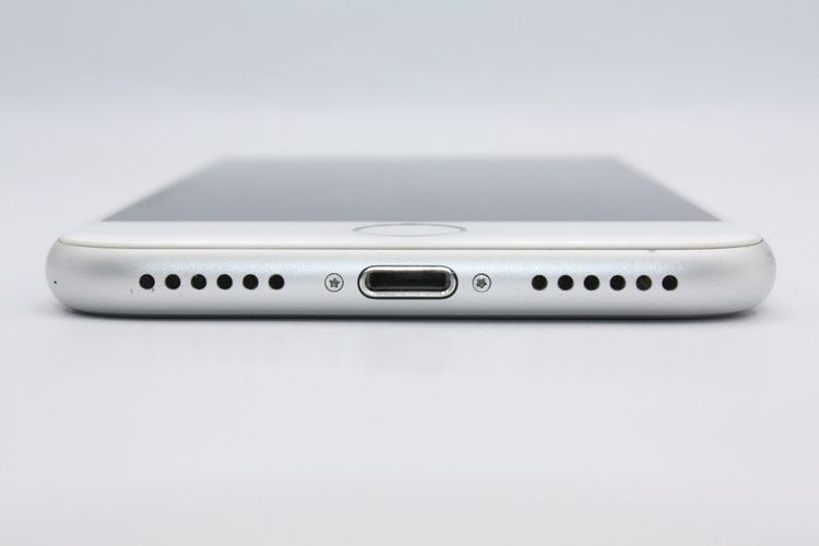 �������ò� iPhone8 64GB SIM���å�����Ѥ� ����С� C���