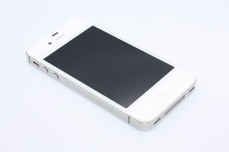 iPhone4s 32GB �ۥ磻�� �������