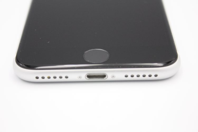 ���� �Хåƥ꡼�����ɹ�(95%) iPhoneSE ��2���� 64GB