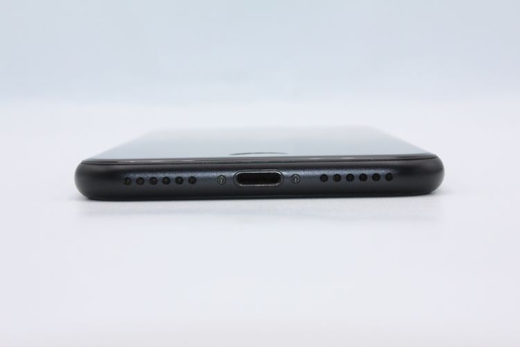 iPhoneSE ��2���� 64GB �֥�å� SIM���å�����Ѥ� B���