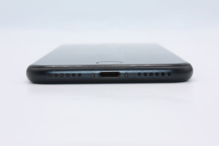 iPhoneSE ��3���� 64GB SIM�ե꡼ �ߥåɥʥ��� B���