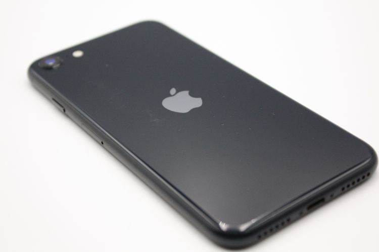 �Хåƥ꡼�����ɹ�(98%) iPhone SE ��3���� 64GB SIM�ե꡼