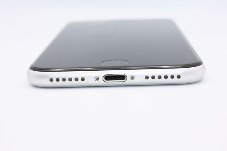 �������ò� iPhoneSE ��2���� 128GB �ۥ磻�� SIM���å�����Ѥ� C���