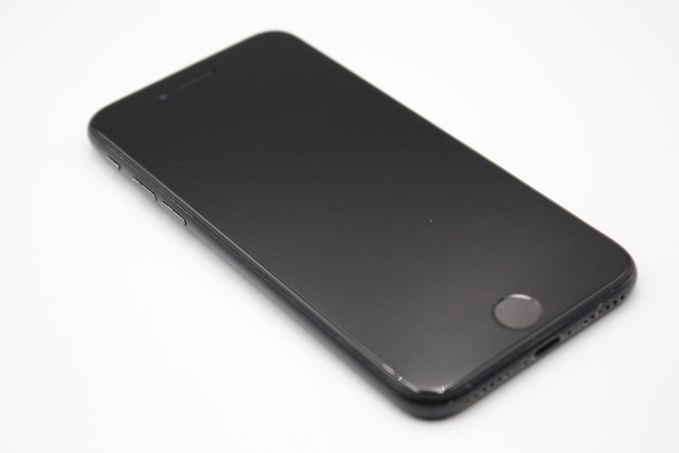 �������ò� iPhoneSE ��3���� 64GB SIM�ե꡼ �ߥåɥʥ��� C���
