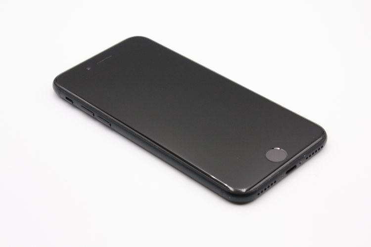 iPhoneSE ��3���� 64GB SIM�ե꡼ �ߥåɥʥ��� B���