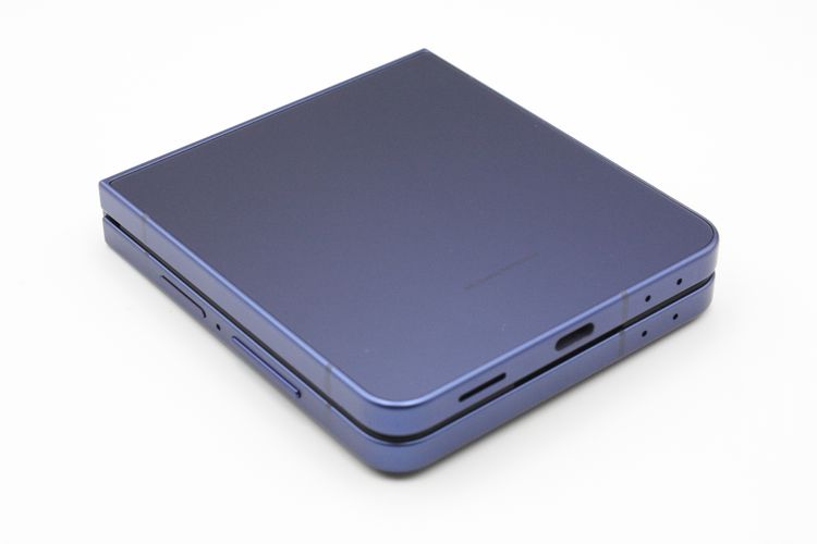 Galaxy Z Flip7 256GB SCG35 au��SIM�ե꡼ �֥롼 ����ɥ� B���