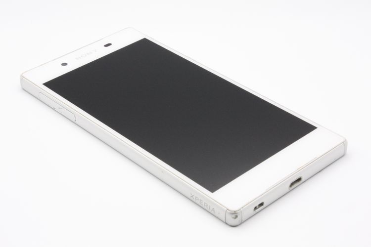 Xperia Z5 SOV32 au �ۥ磻�� SIM���å�����Ѥ� C���