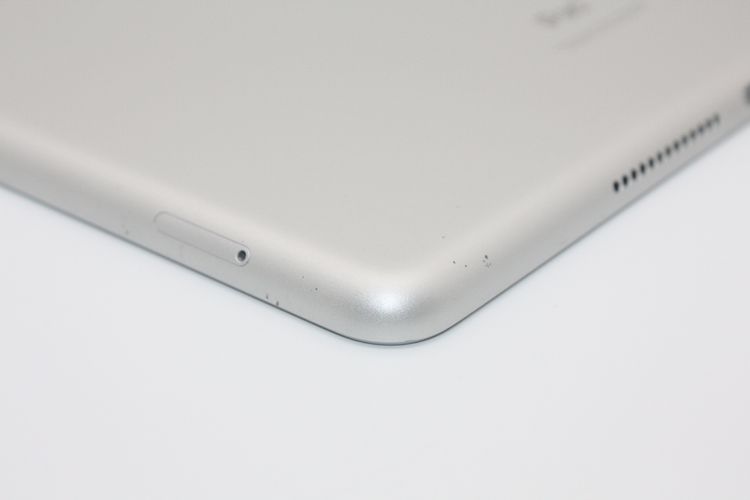 iPad ��9���� 64GB Wi-Fi + Cellular��ǥ� ����С� B���