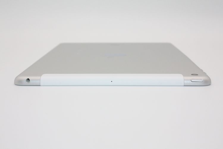 �ò� iPad ��7���� Wi-Fi+Cellular 32GB SIM�ե꡼ ����С� C���