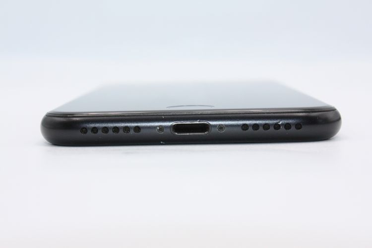 iPhoneSE ��2���� 64GB �֥�å� SIM���å�����Ѥ� C���