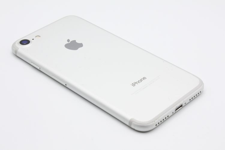 iPhone7 32GB SIM���å�����Ѥ� ����С� B���