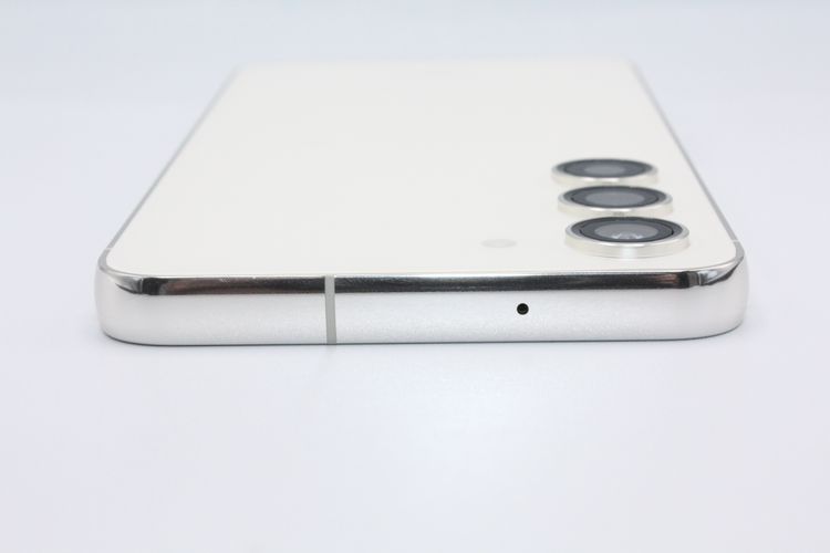 ムスビー｜Galaxy S23 SCG19 SIMフリー クリーム Bランク