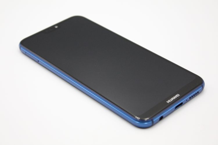 ���� HUAWEI P20 lite HWV32 ���饤��֥롼 SIM���å�����Ѥ� A���