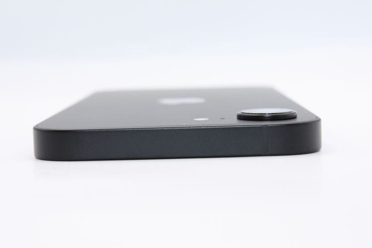 ���� �Хåƥ꡼�����ɹ�(100%) iPhone16e 128GB �֥�å� A���