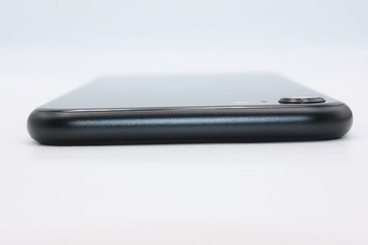 �������ò� iPhoneSE ��3���� 64GB SIM�ե꡼ �ߥåɥʥ��� B���