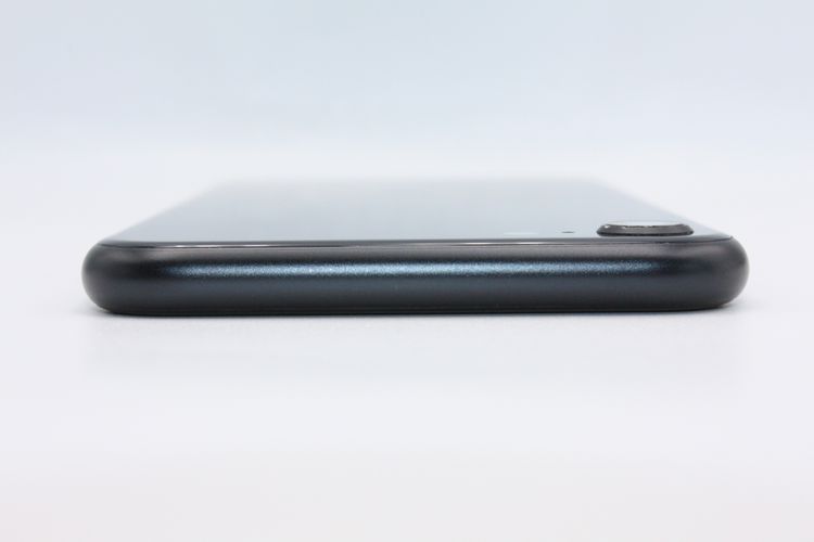 iPhoneSE ��3���� 64GB SIM�ե꡼ �ߥåɥʥ��� C���