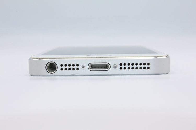 �������ò� iPhone5s 16GB au ����С� B���