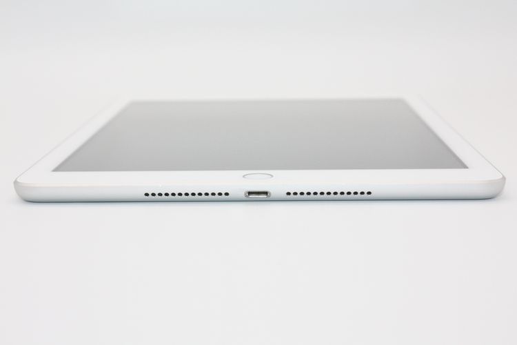 �ò� iPad ��6���� 32GB Wi-Fi+Cellular��ǥ� Silver B���