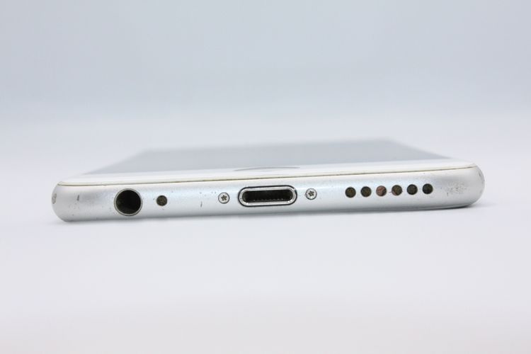 �������ò� �Хåƥ꡼�����ɹ�(95%) iPhone6 64GB ����С� au �������