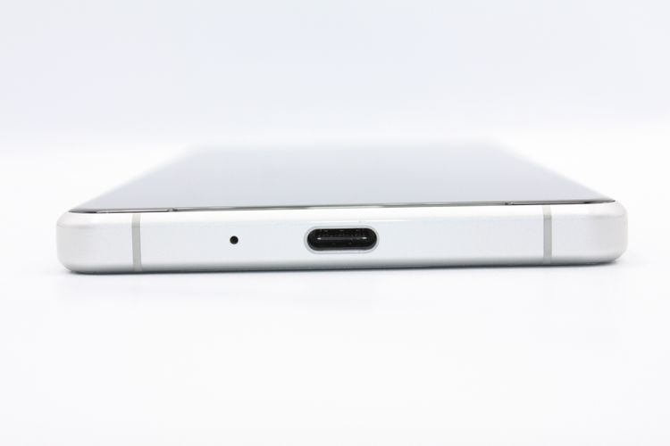Xperia 1 II SOG01 �ۥ磻�� SIM���å�����Ѥ� B���
