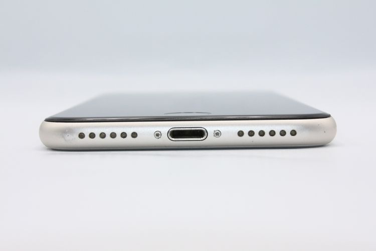 iPhoneSE ��3���� 64GB SIM�ե꡼ �������饤�� B���