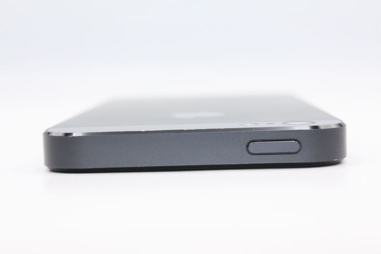 �������ò� iPhone5 16GB au �֥�å������졼�� B���