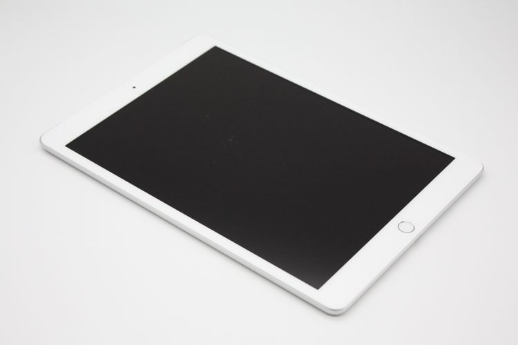 �������ò� iPad ��8���� 128GB Wi-Fi+Cellular��ǥ� ����С� C���