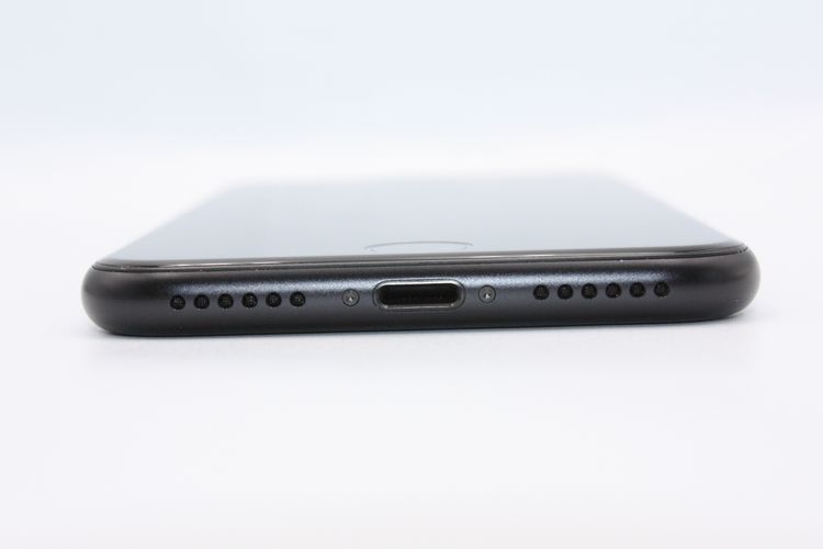 iPhoneSE ��2���� 64GB �֥�å� SIM���å�����Ѥ� C���