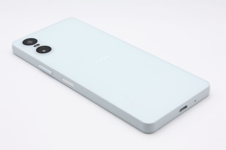 �������ò� Xperia 10 VI SOG14 au��SIM�ե꡼ �֥롼 B���