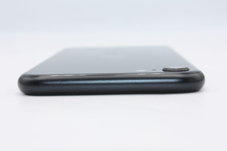 iPhoneSE ��3���� 64GB SIM�ե꡼ �ߥåɥʥ��� B���