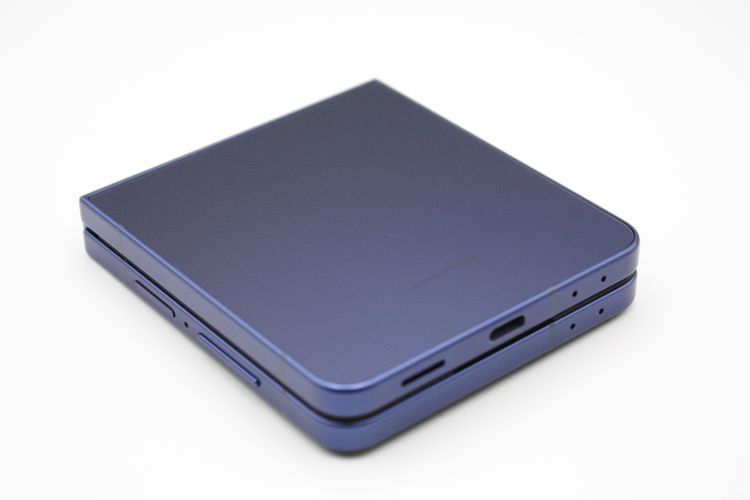 �������ò� Galaxy Z Flip7 256GB SCG35 au��SIM�ե꡼ C���