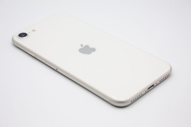 �Хåƥ꡼�����ɹ�(94��) iPhoneSE ��3���� 64GB �������饤�� B���