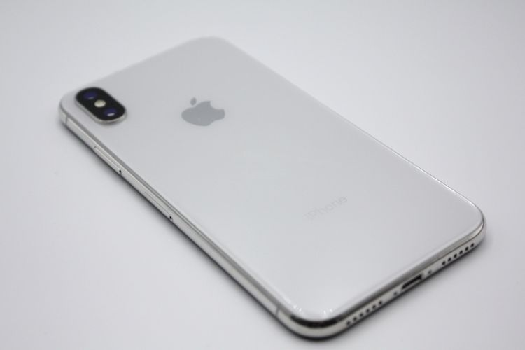 �Хåƥ꡼����Ʊ��(100%) iPhoneX 64GB SIM���å�����Ѥ�