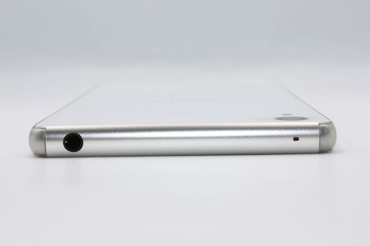 ���� Xperia Z4 SOV31 au �ۥ磻�� SIM���å�����Ѥ� A���