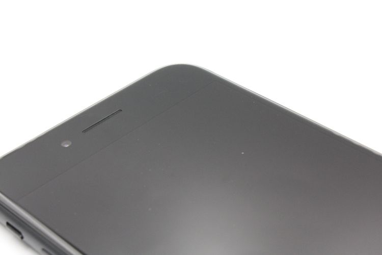 �Хåƥ꡼�����ɹ�(98%) iPhone SE ��3���� 64GB SIM�ե꡼