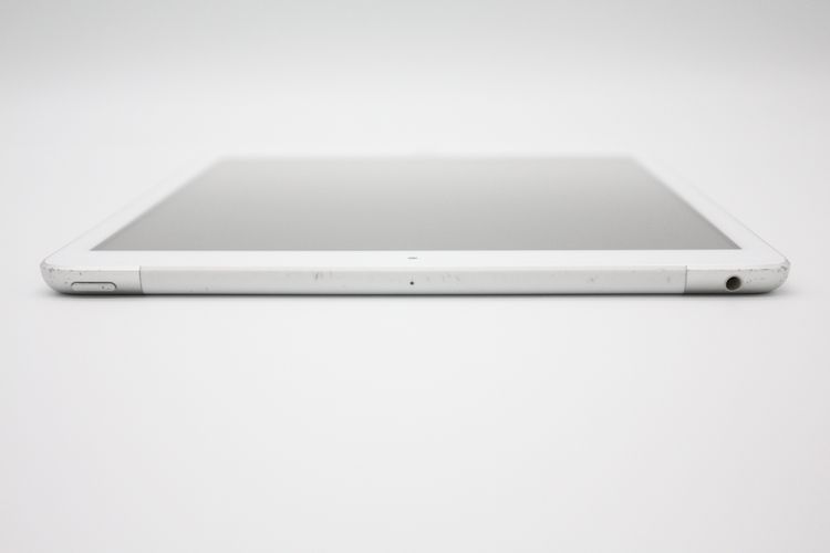 iPad ��7���� Wi-Fi+Cellular 32GB SIM�ե꡼ ����С� C���