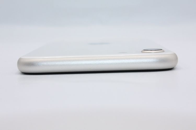���� iPhoneSE ��3���� 64GB SIM�ե꡼ �������饤�� A���