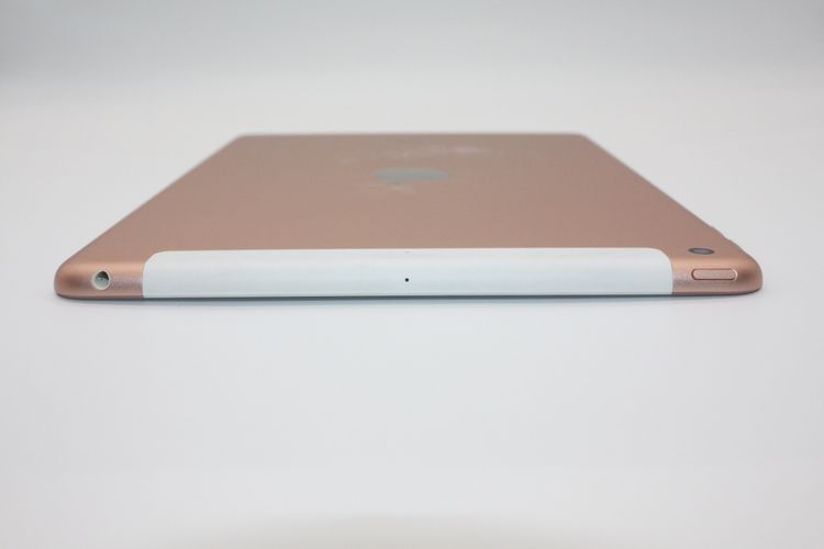 �������ò� iPad ��6���� Wi-Fi + Cellular 32GB ������� B���
