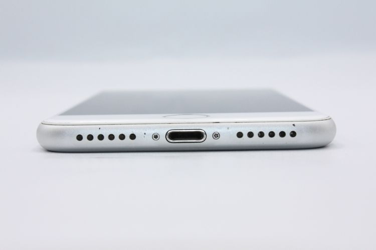 �Хåƥ꡼�����ɹ�(96%) iPhone7 32GB SIM���å�����Ѥ� ����С� B���