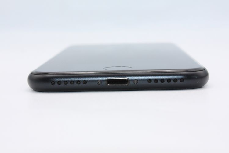 iPhoneSE ��3���� 64GB SIM�ե꡼ �ߥåɥʥ��� B���