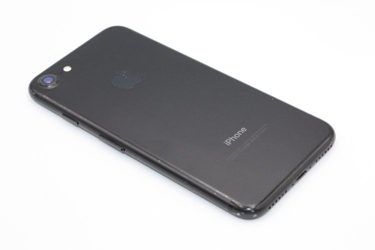 iPhone7 32GB ֥å SIMåѤ C
